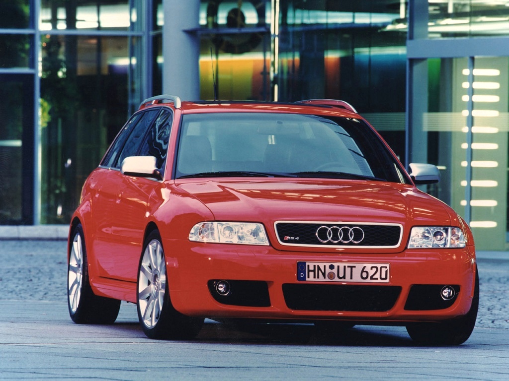 Audi Wallpapers Download Free Audi Rs4 Red Wallpapers Photos Pictures And Backgrounds