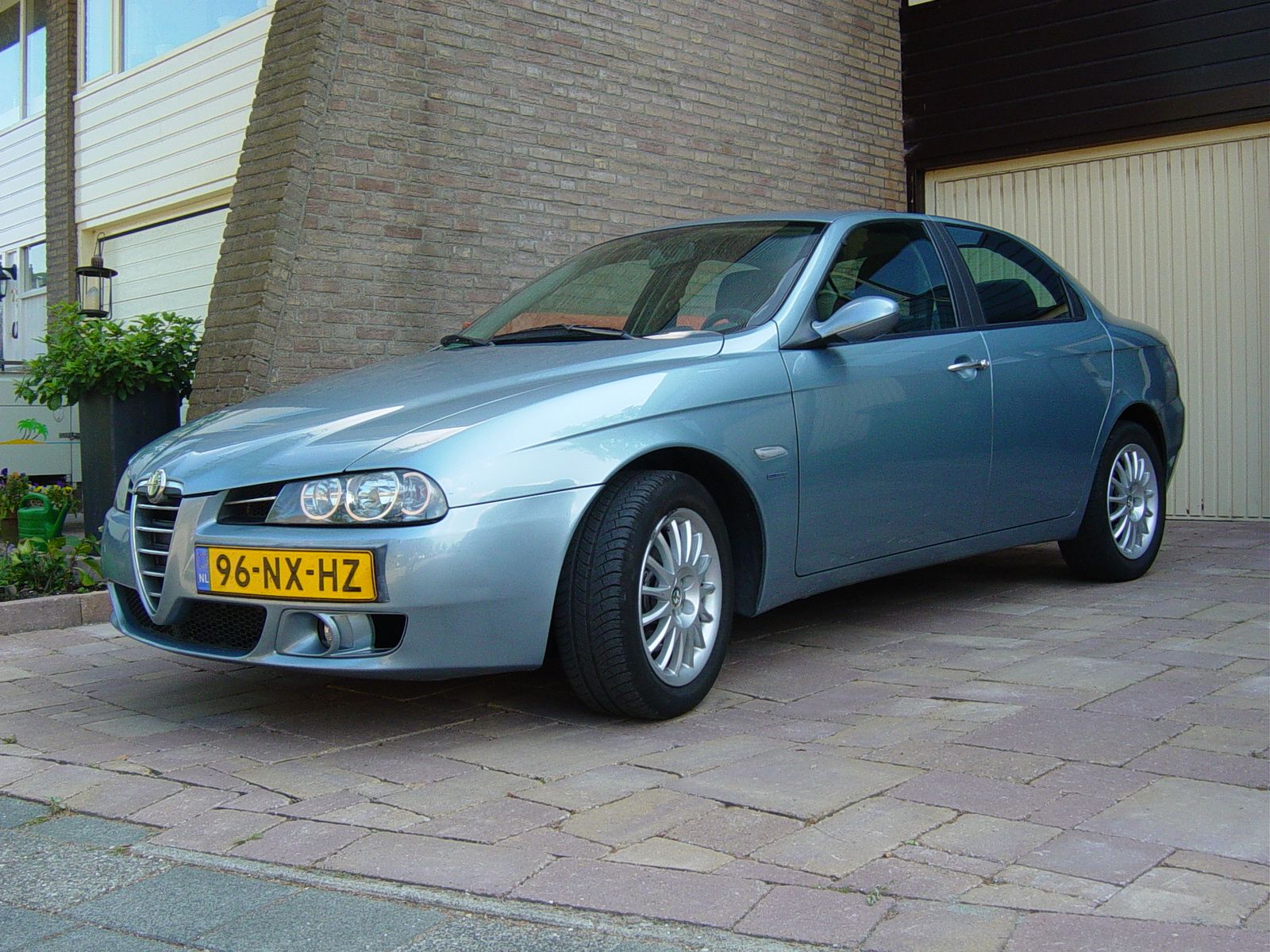 Alfa%20Romeo%20156%205.jpg